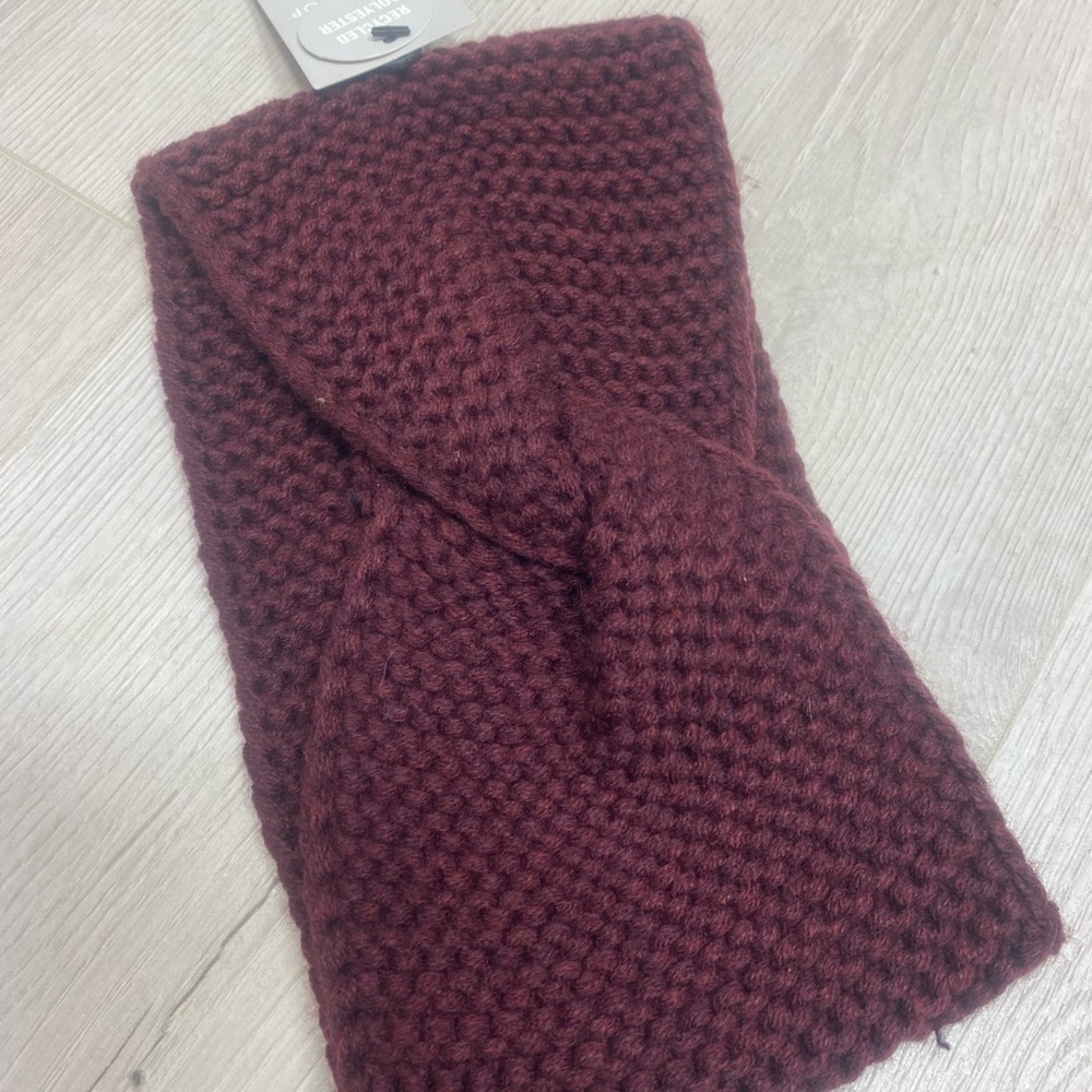 West Loop Maroon Knit Hairband